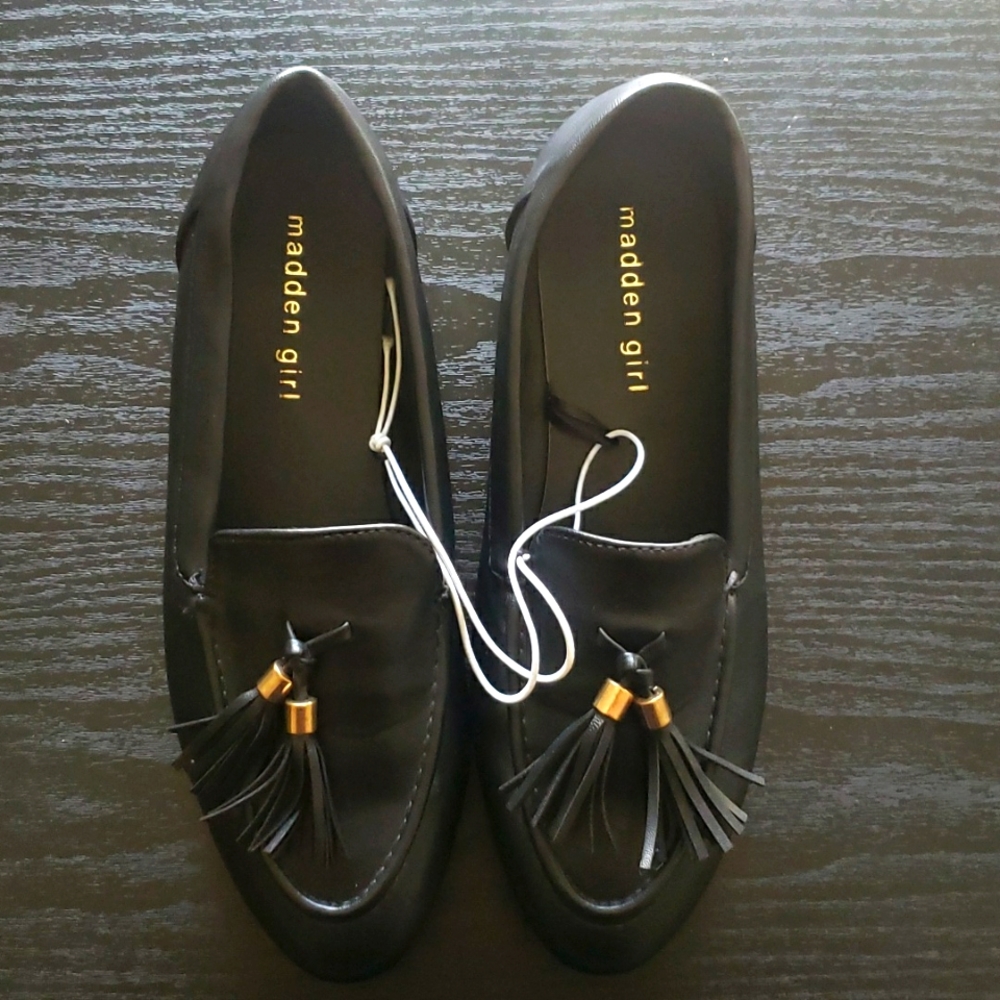 Madden Girl Size 7 Loafers